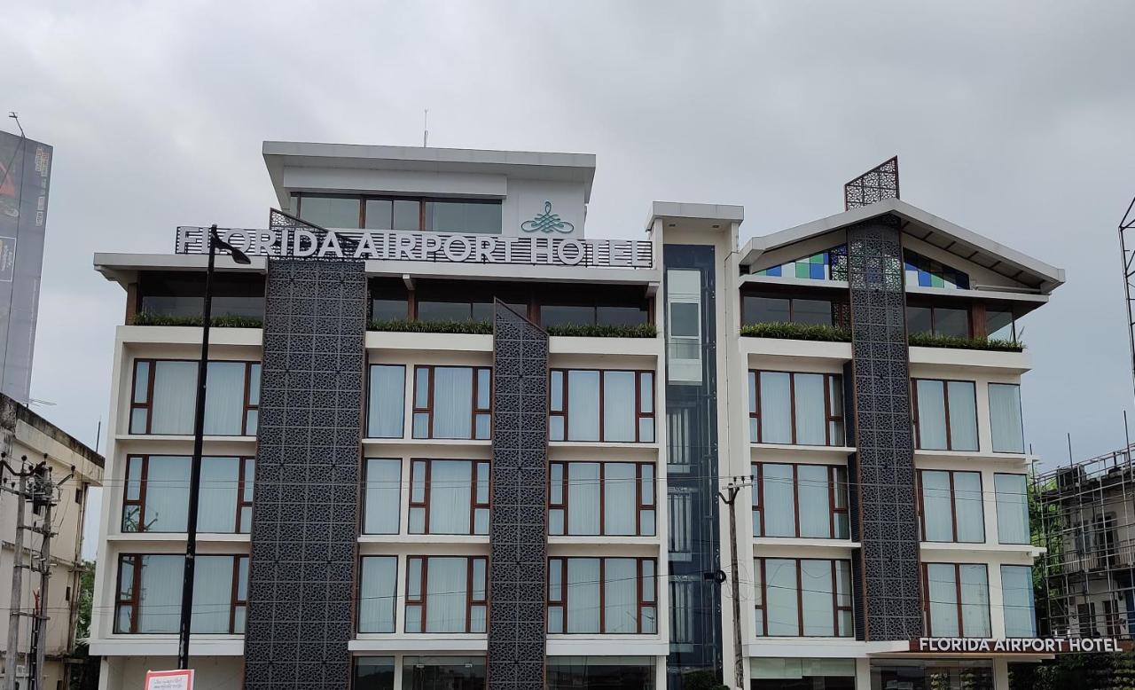 Florida Airport Hotel Kochi Nedumbassery Exterior photo